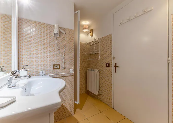 Campo Dei Fiori Elite Luxury For 10 Guests דירה